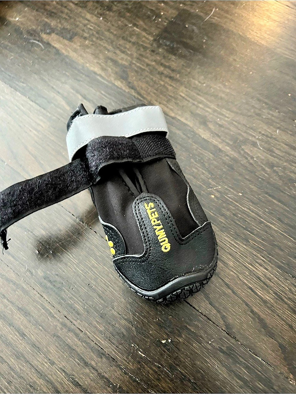 QUMY Dog Shoes Black & Gray Like New